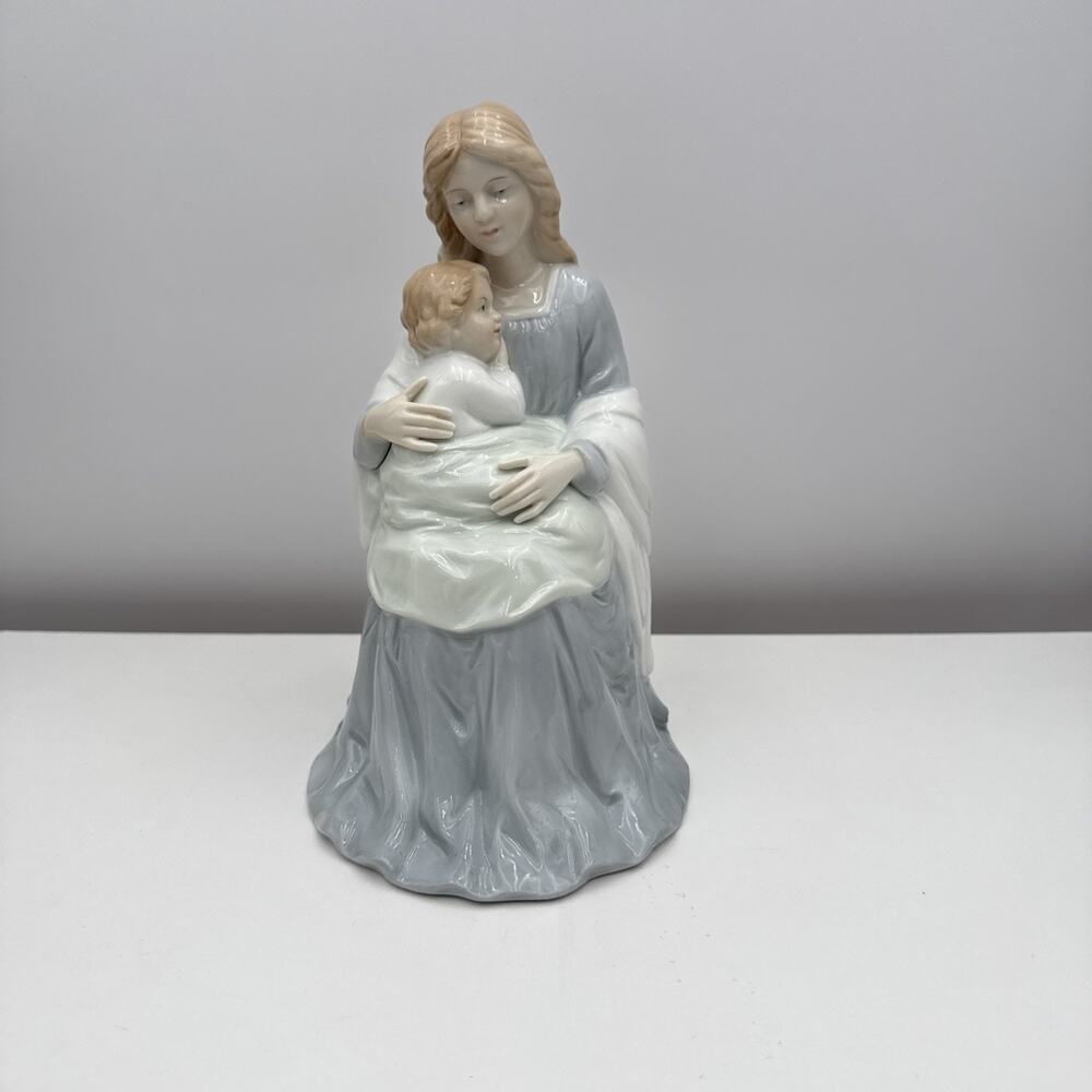 Vintage HOMCO Porcelain Figurine #8809 - Madonna with Child w Styro‎ Box EUC